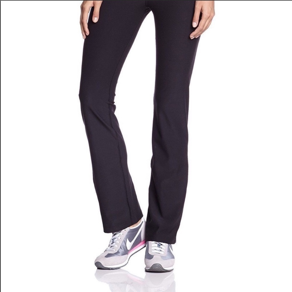 NWT Nike: Extra Small Long Black Flare Workout Leggings - Picture 3 of 8